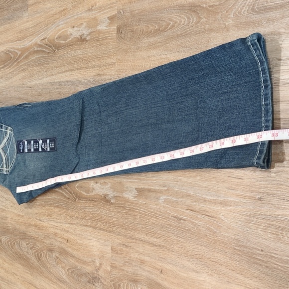 💙❤️ Ariat Women's Classic Blue Mid Rise Straight Jeans size 28R 💙❤️ - Picture 7 of 13